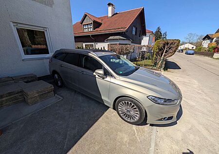 Ford Mondeo Turnier 2.0 EcoBoost Autom. Titanium