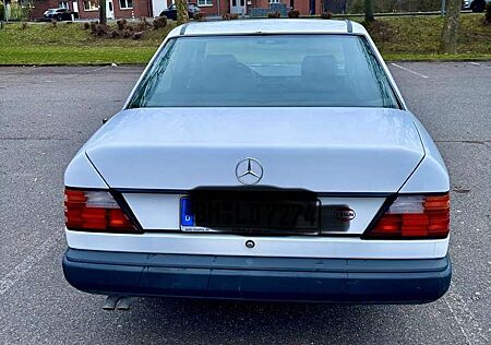 Mercedes-Benz E 260 4Matic