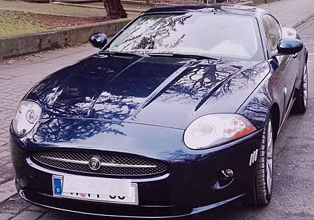 Jaguar XK8 Coupe