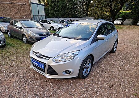 Ford Focus Klima 74Tkm Sitzhzg 2Hnd Scheckh 16" ESP PDC