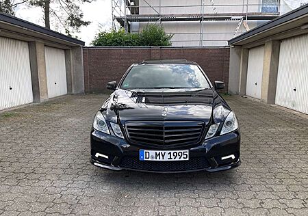 Mercedes-Benz E 220 E-Klasse 220 CDI Avantgarde AMG VOLLAUSTATTUNG