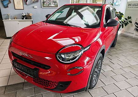 Fiat 600 Hybrid 1.2 110 DCT Kamera-PDC vorn+hinten-SHZ-LED