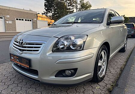 Toyota Avensis 1.8 Sol Liftback/TÜV Neu/Klima