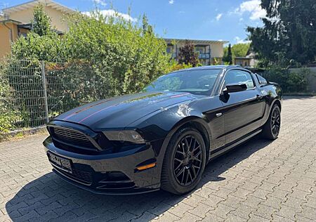 Ford Mustang 3.7 Autom - Leder -