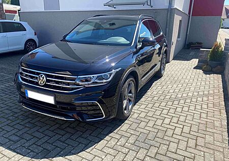 VW Tiguan Volkswagen +2.0+TDI+SCR+4MOTION+DSG+R-Line