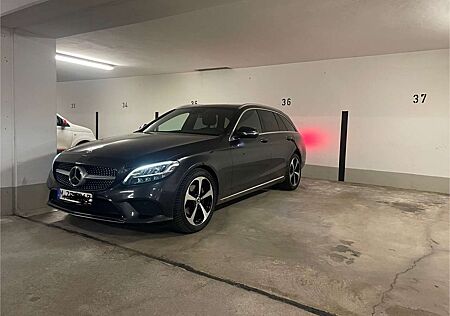 Mercedes-Benz C 220 d T 9G-TRONIC Avantgarde/Pano/Dist.+/Comand/Kamera
