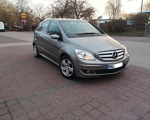 Mercedes-Benz B 170 Sport Paket | Neuer TÜV | Panoramadach | PDC