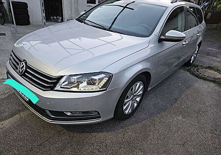 VW Passat Volkswagen 2.0 TDI DSG BlueMotion Technology Comfortline AHK