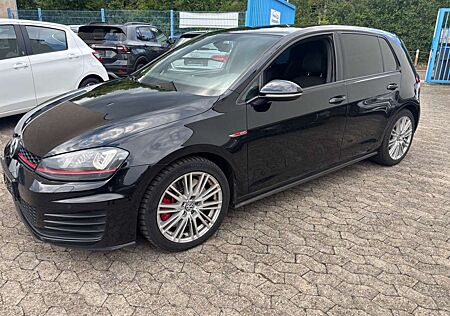 VW Golf Volkswagen VII Lim. GTI Performance BMT