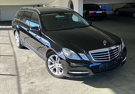 Mercedes-Benz E 300 CDI *Top Gepflegt*Viele Extras*Scheckheft*