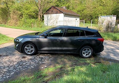 Ford Focus 1,5 TDCi EcoBlue/inkl. 1 Jahr Car-Garantie