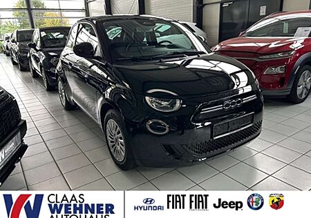 Fiat 500E Action Apple CarPlay Android Auto Fahrerprofil Mus