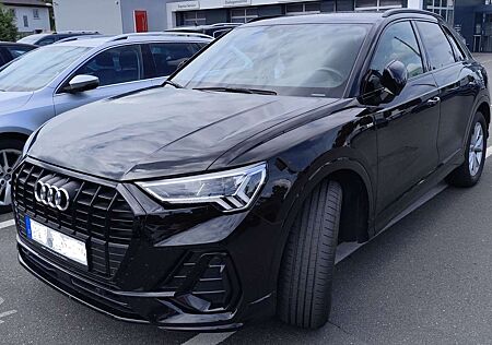 Audi Q3 40 TFSI quattro S tronic S line