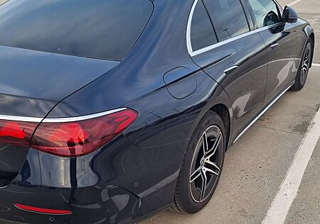 Mercedes-Benz E 220 d 9G-TRONIC AMG