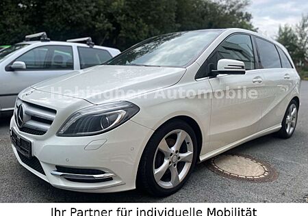 Mercedes-Benz B 200 CDI Sportpaket*Navi*Leder*Pano*LED*Kamera