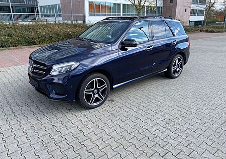 Mercedes-Benz GLE 350 d 4MATIC AMG / Panorama/Massage/TÜV NEU