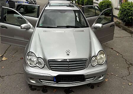 Mercedes-Benz C 180 T KompressorClassic