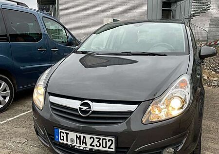 Opel Corsa 1.4 16V Color Edition