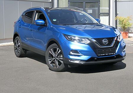 Nissan Qashqai 1.3l Zama Aut./Navi,Tel,SHZ,Kamera,PanoGD,abn. AHK