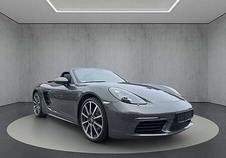 Porsche Boxster 718 Cabrio Bose Sitzbelüftung Bi-Xenon