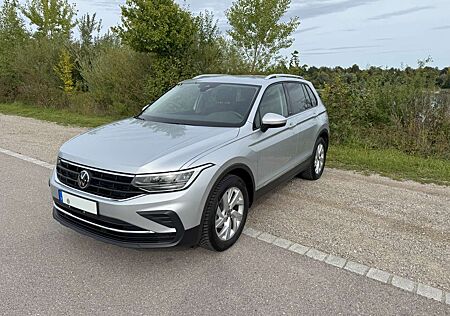 VW Tiguan Volkswagen 1.5 TSI OPF ACTIVE