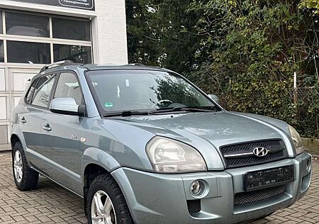 Hyundai Tucson 2.0 4WD GLS/Service Neu/Anhänger Kupplung