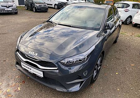 Kia Cee'd Ceed / 1.5 T-GDI DCT7 OPF Platinum