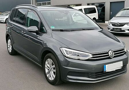 VW Touran Volkswagen 2.0 TDI SCR DSG R-Line 18“ LED Pano ACC