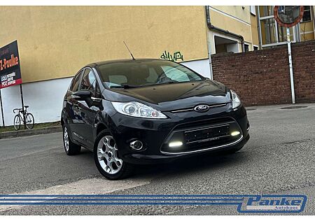 Ford Fiesta Titanium*Keyless*PDC*LED*Tel.*Chrom*GAS*