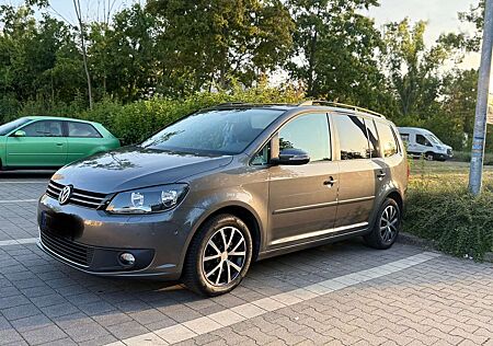 VW Touran Volkswagen 1.4 TSI DSG Comfortline