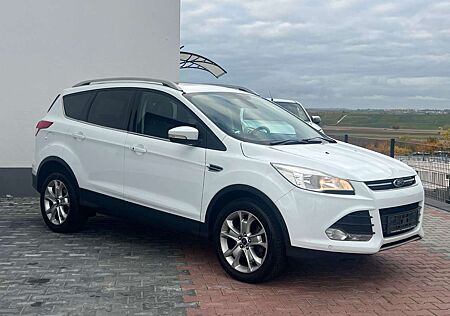 Ford Kuga Titanium|PANO|AUTOMATIK|NAVI|KEYLESS