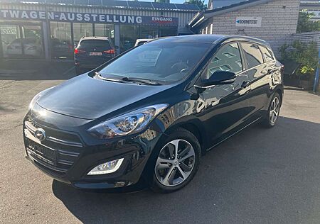 Hyundai i30 blue Kombi 1.6 CRDi DCT Passion 1.Hand, Euro 6,