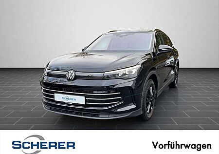 VW Tiguan Volkswagen Elegance ErgoSitz,DCC,StandH,IQLight,Pano