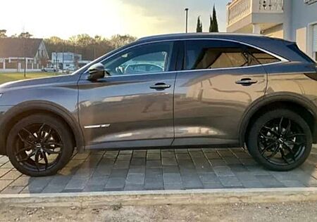 DS Automobiles DS7 Crossback DS 7 Crossback Performance Line
