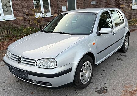 VW Golf Volkswagen 1.6 Automatik/Klima