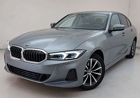 BMW 320 i Limousine /HEAD-UP / KAMERA / MEMORY / LED