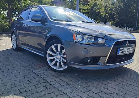 Mitsubishi Lancer 1.8 CVT Instyle