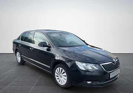 Skoda Superb 1.6 TDI GreenLine *Leder*Navi*