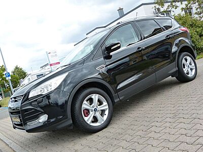 Ford Kuga Titanium 4x4 Autom. *Navi*Kamera*Sitzhz*