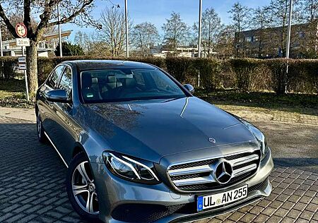 Mercedes-Benz E 220 d (213.004)