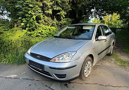 Ford Focus Ghia.Klima.Sitzheizung.Rentnerwagen.Tüneu.1A