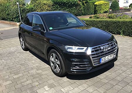 Audi Q5 50 TFSI e quattro sport Pano Luft Leder