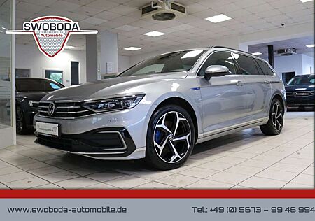 VW Passat Variant Volkswagen Passat GTE R-Line DCC HUD Pano STHZ 360°