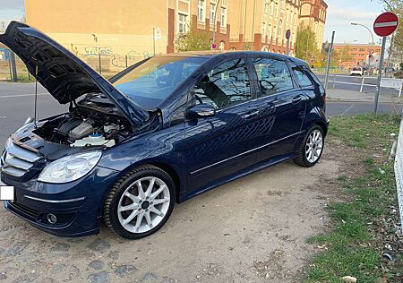 Mercedes-Benz B 200 B.200+NeuTÜV+1Jahr Garantie+LemineSchiebdach