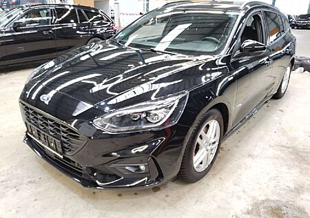 Ford Focus Turnier 1.5 EcoBoost ST-Line X Matrix LED