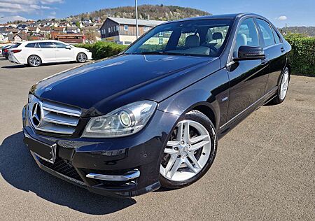 Mercedes-Benz C 180 7G-TRONIC Avantgarde AMG Xenon Leder Navi SHZ PDC.