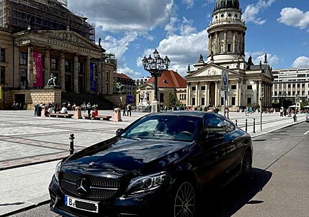 Mercedes-Benz C 300 1. HAND - 4Matic - PANO - SCHECKHEFT - AMG LINE