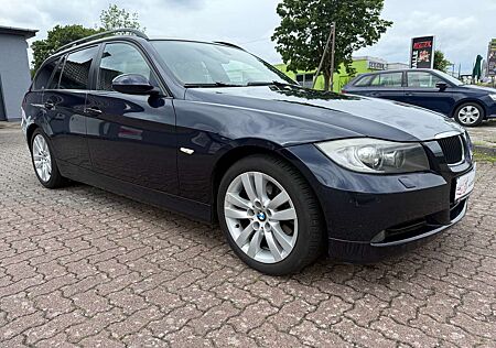 BMW 318i 318 *AUTOMATIK*AHK*NAVI*XENON*KLIMA*TEMPOMAT*'PDC*