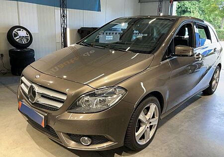 Mercedes-Benz B 180 " Anhängekupplung"