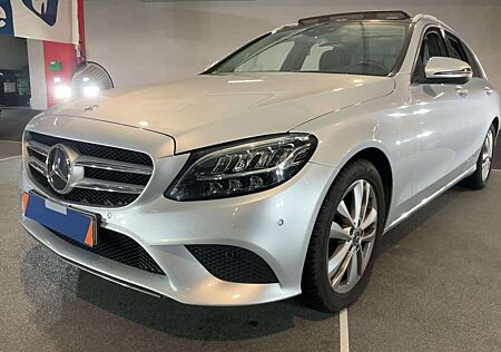 Mercedes-Benz C 300 T PANO NAV LED CAM 9G 2HD